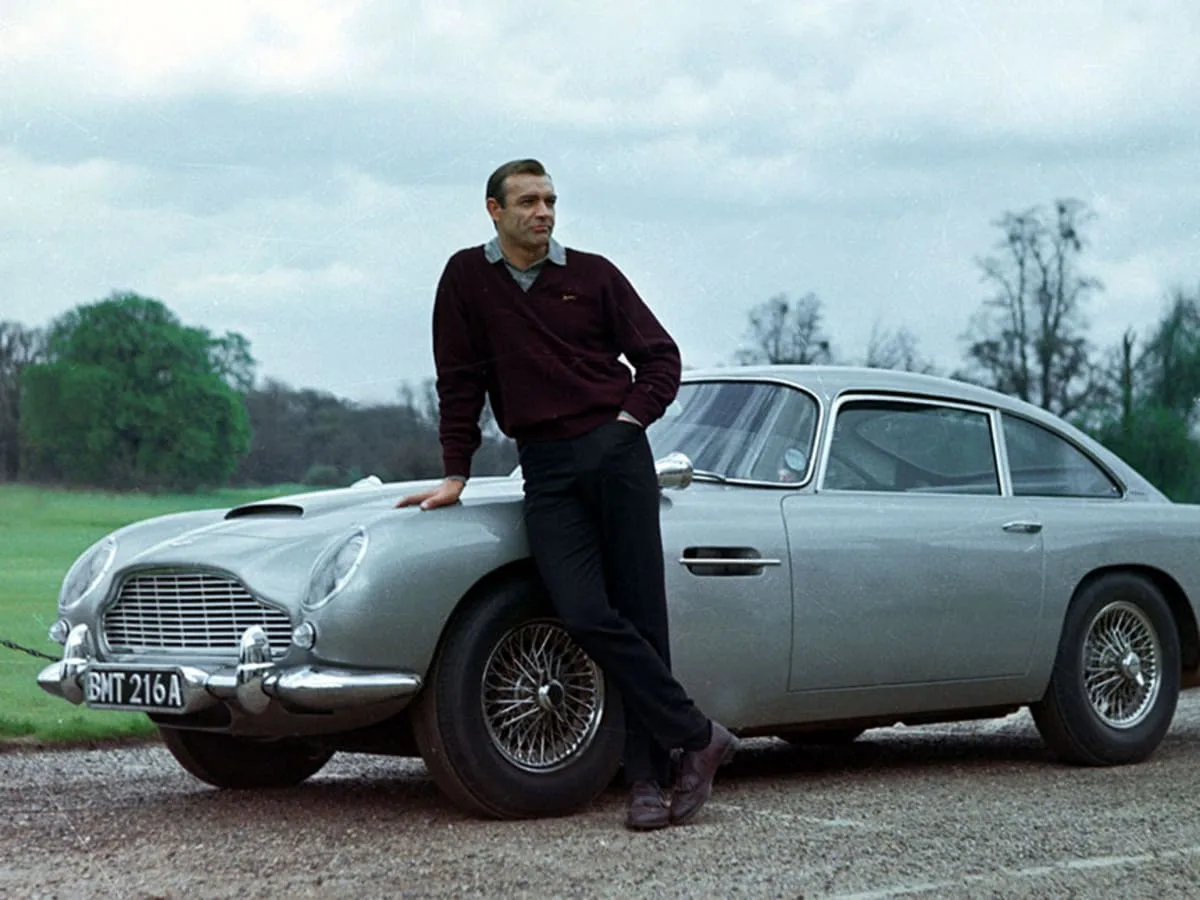 Aston Martin & James Bond